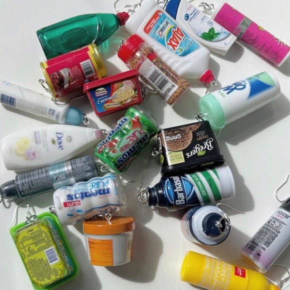 Mystery Mini Brands Earrings - Picture 2 of 4